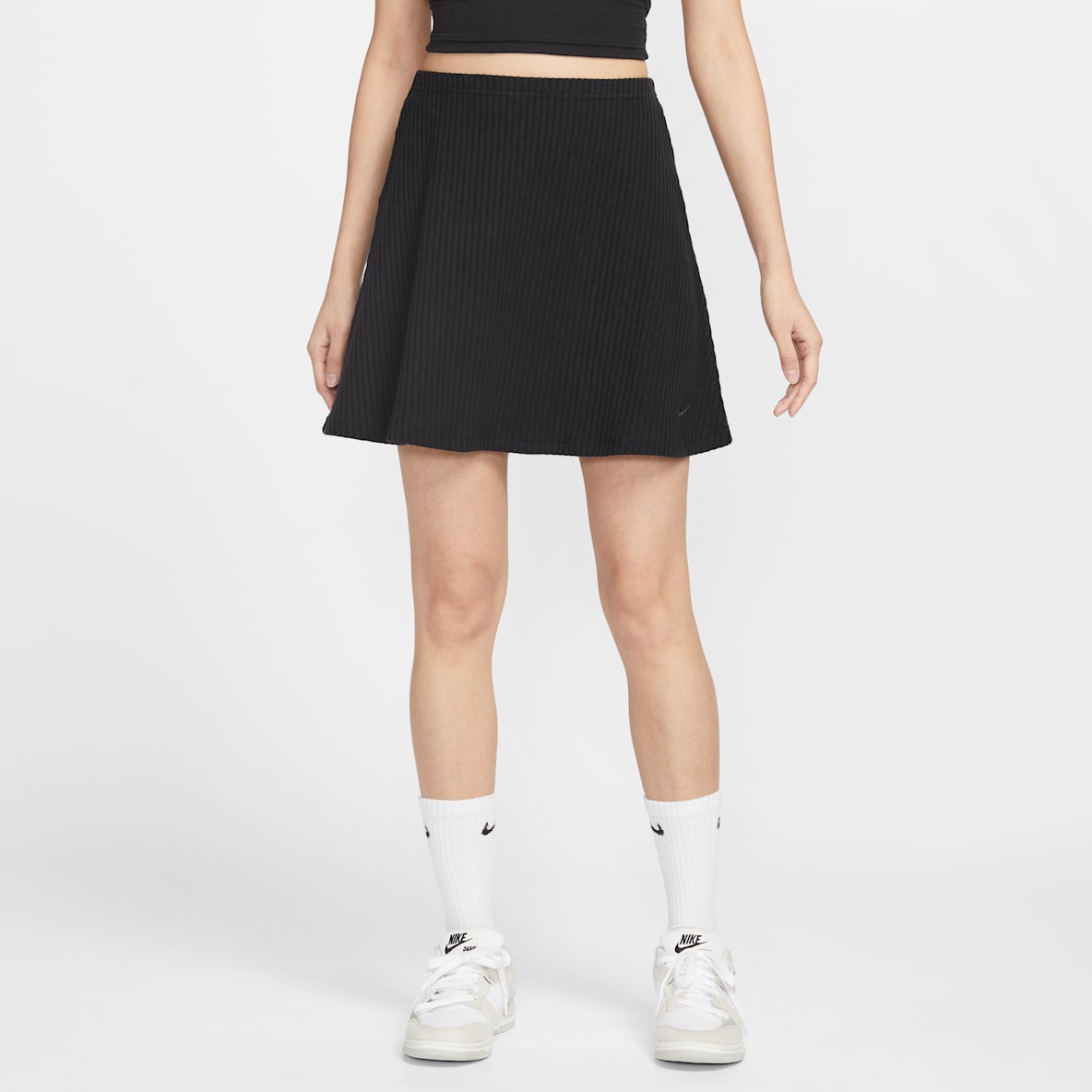 ⭐️値下げ⭐️Nike Tシャツとストライプスカートセット ⭐️値下げ⭐️Nike Tシャツとストライプスカートセット